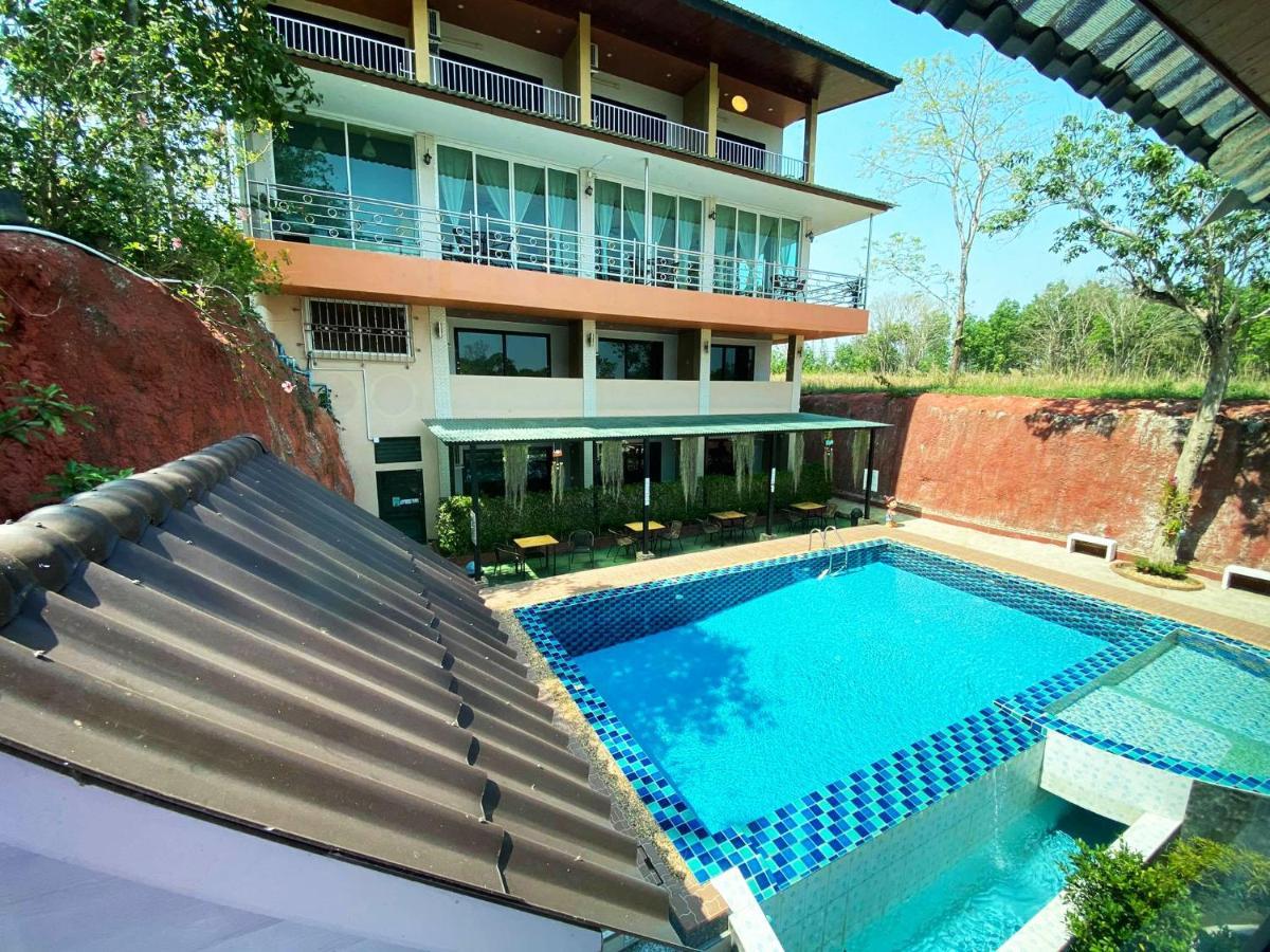 Keree Lakeview Bed & Breakfast Chanthaburi Exterior photo